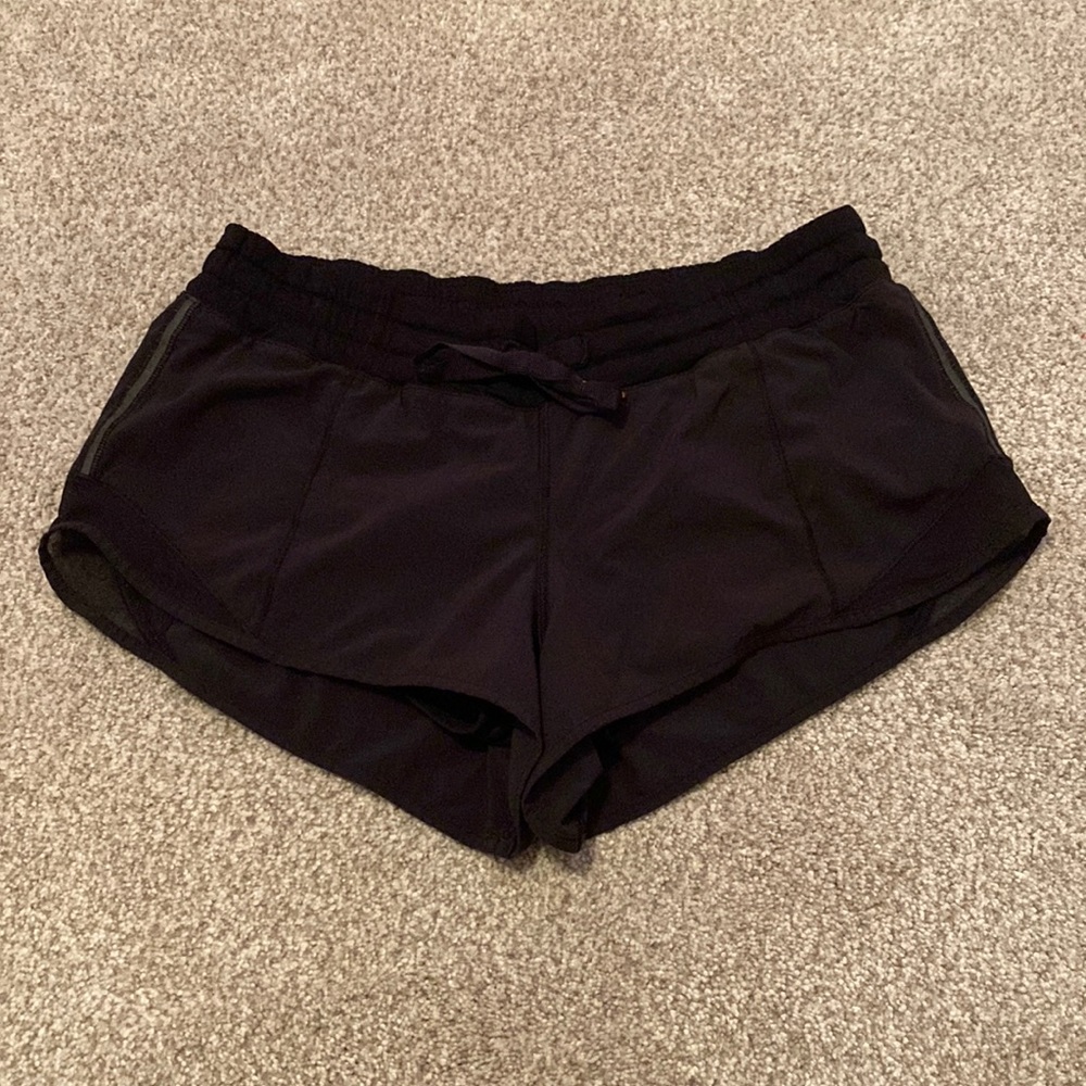 lululemon hotty hot shorts black size 4